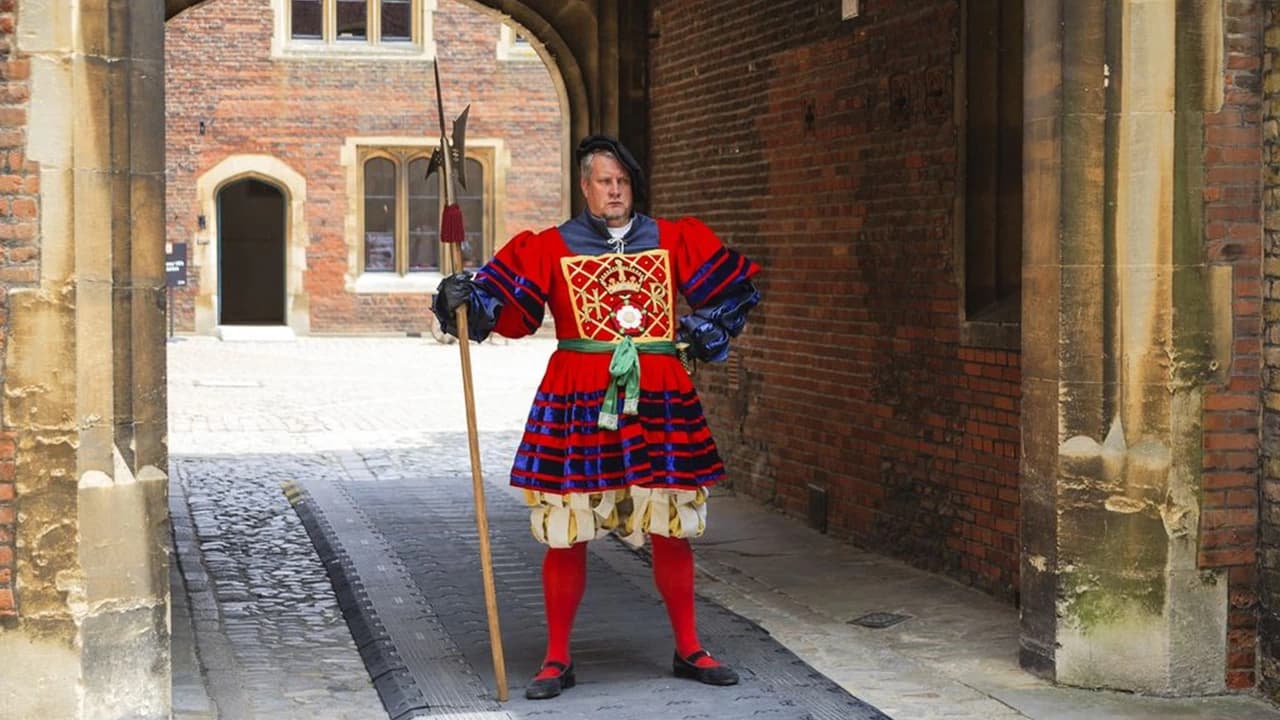 Hampton Court Palace, Windsor Castle, and London Sightseeing Tour - image 8