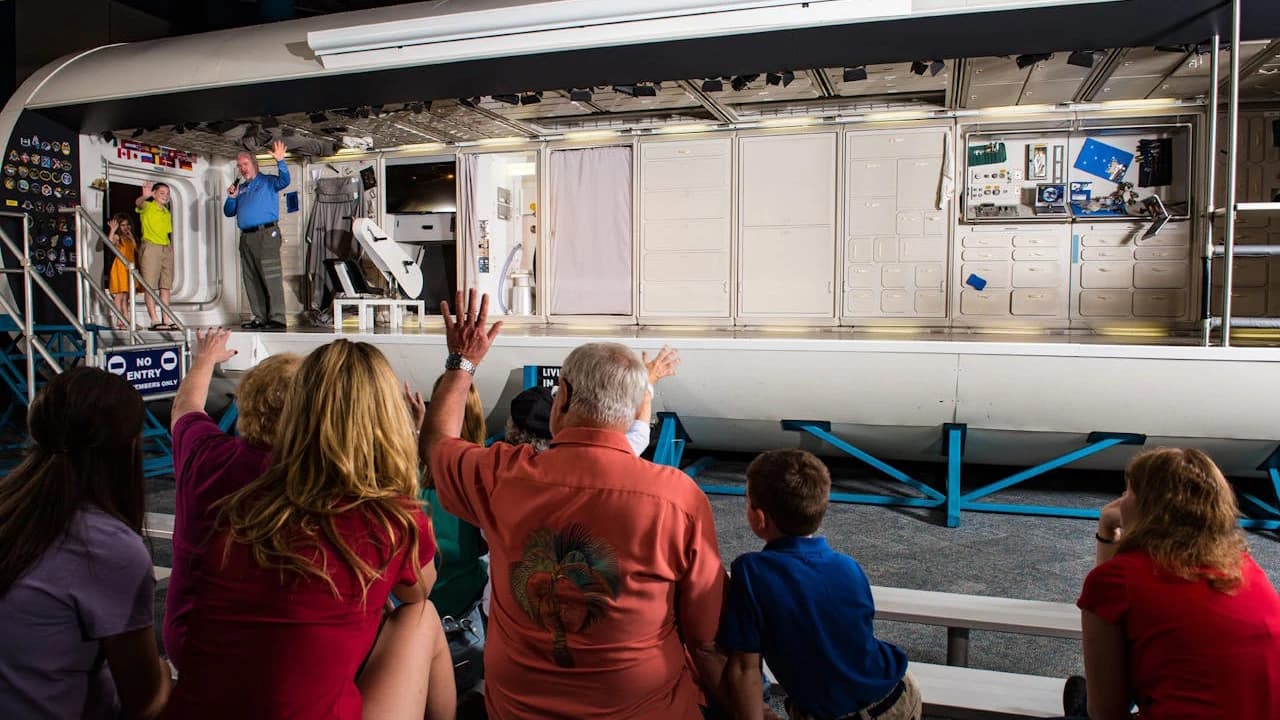 Space Center Houston Ticket - image 7