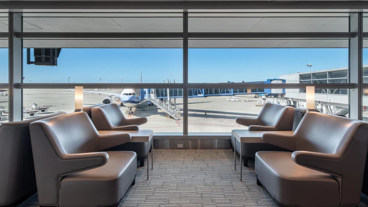 Plaza Premium Lounge - Nagoya Chubu Centrair International Airport Terminal 1 - Photo 3