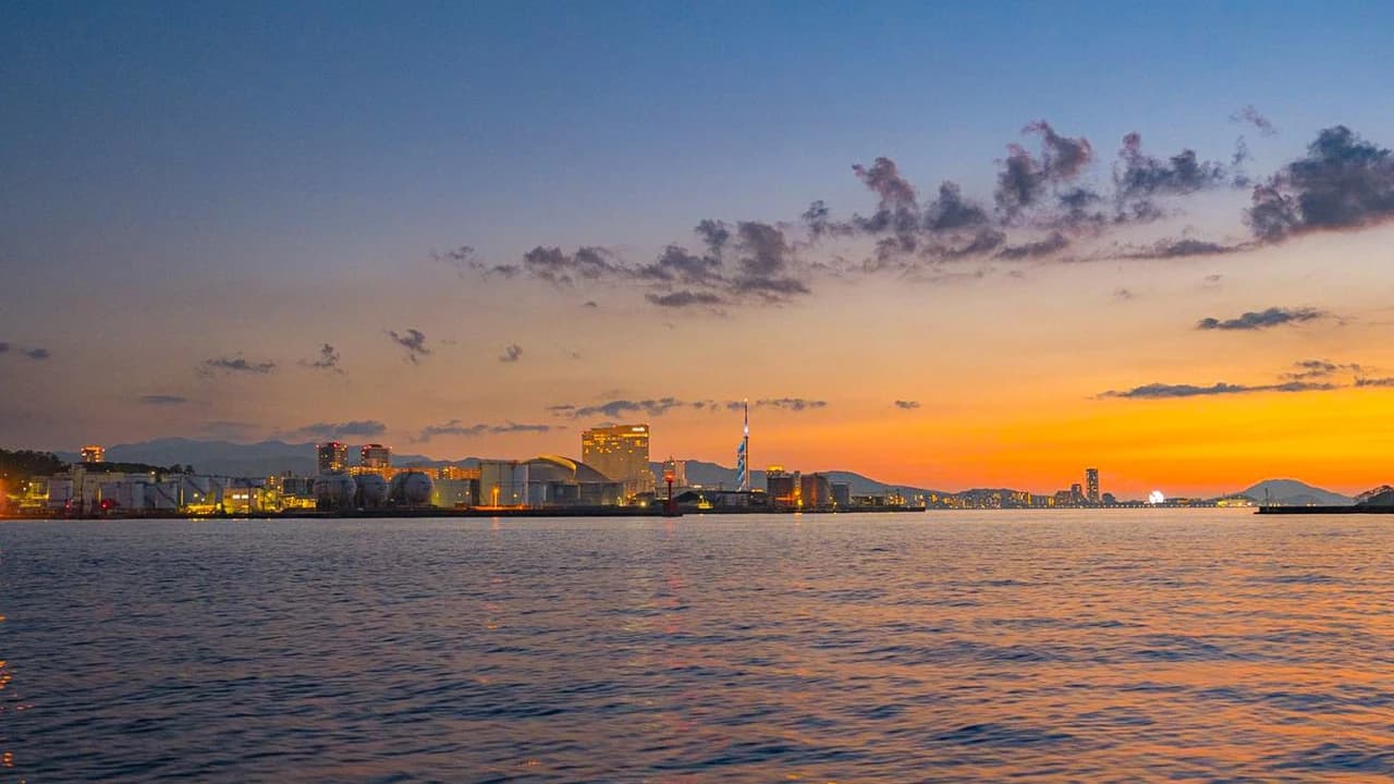 Nakagawa River Cruise in Fukuoka - image 6