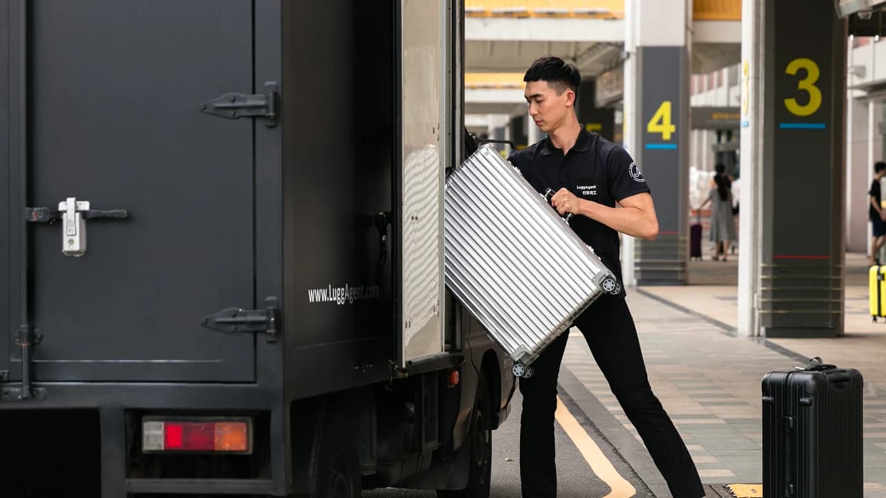 LuggAgent Osaka Airport Luggage Services - Photo 2