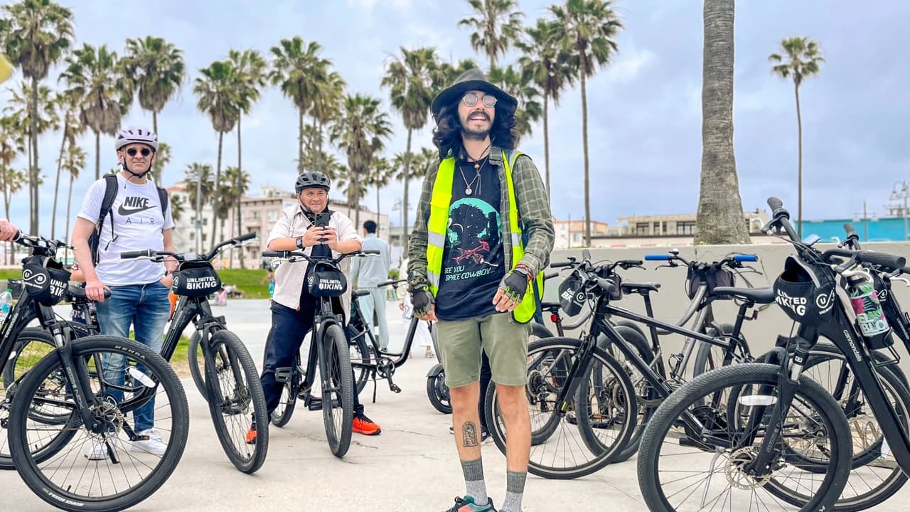 Los Angeles Guided Bike Tour of Santa Monica and Venice Beach - Photo 3