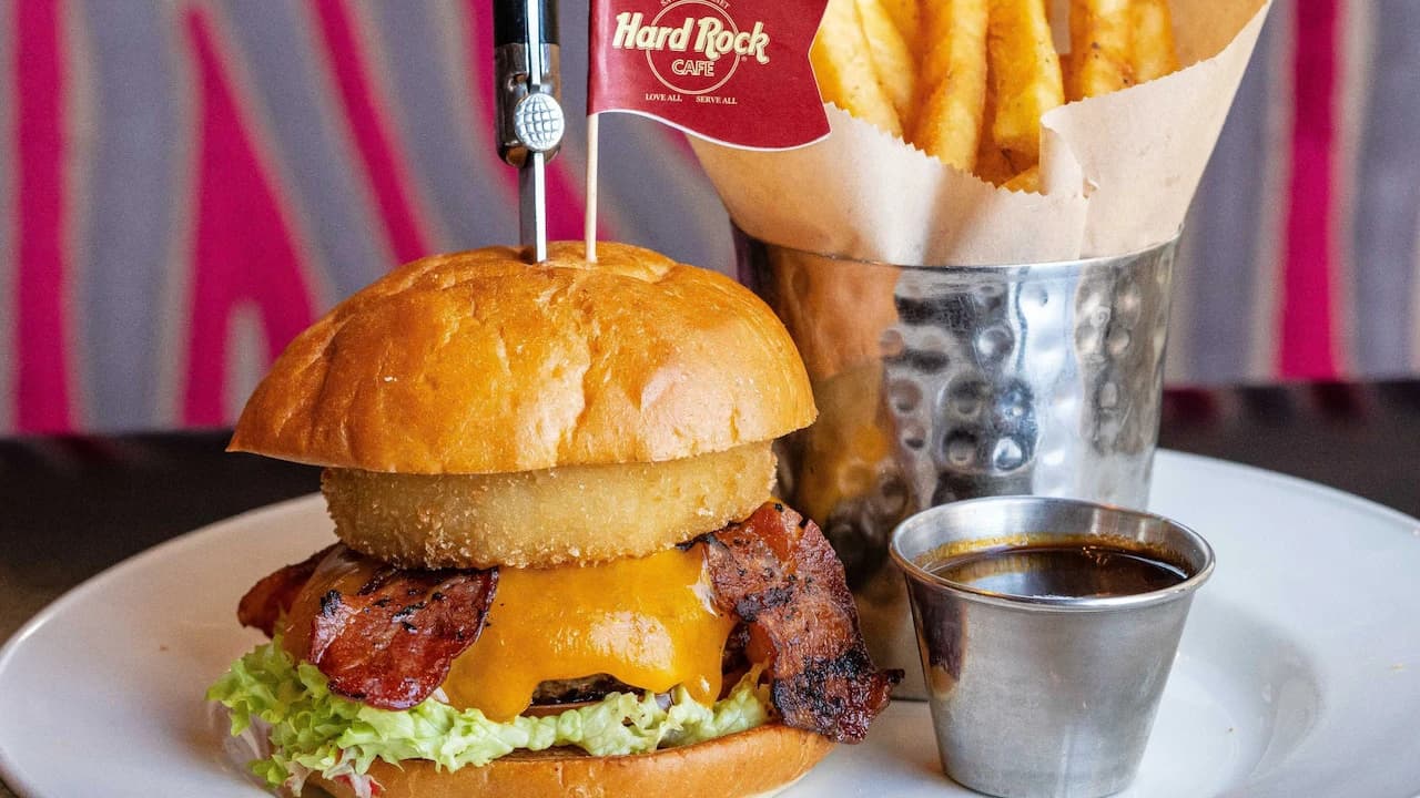 Hard Rock Cafe Yankee Stadium Dining Experience - Photo 4