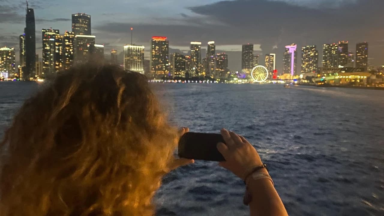 Miami Sunset Cruise of Biscayne Bay and Millionaires' Homes - Photo 5