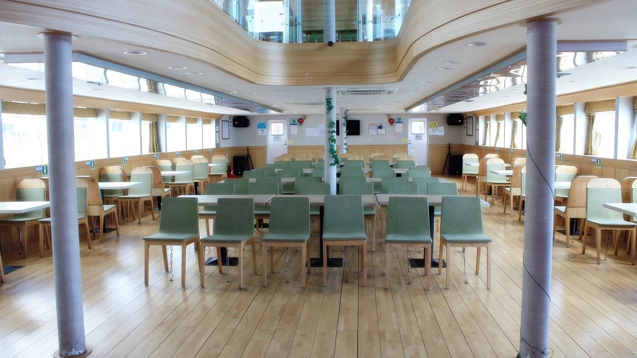 Busan Jagalchi Cruise - Photo 2