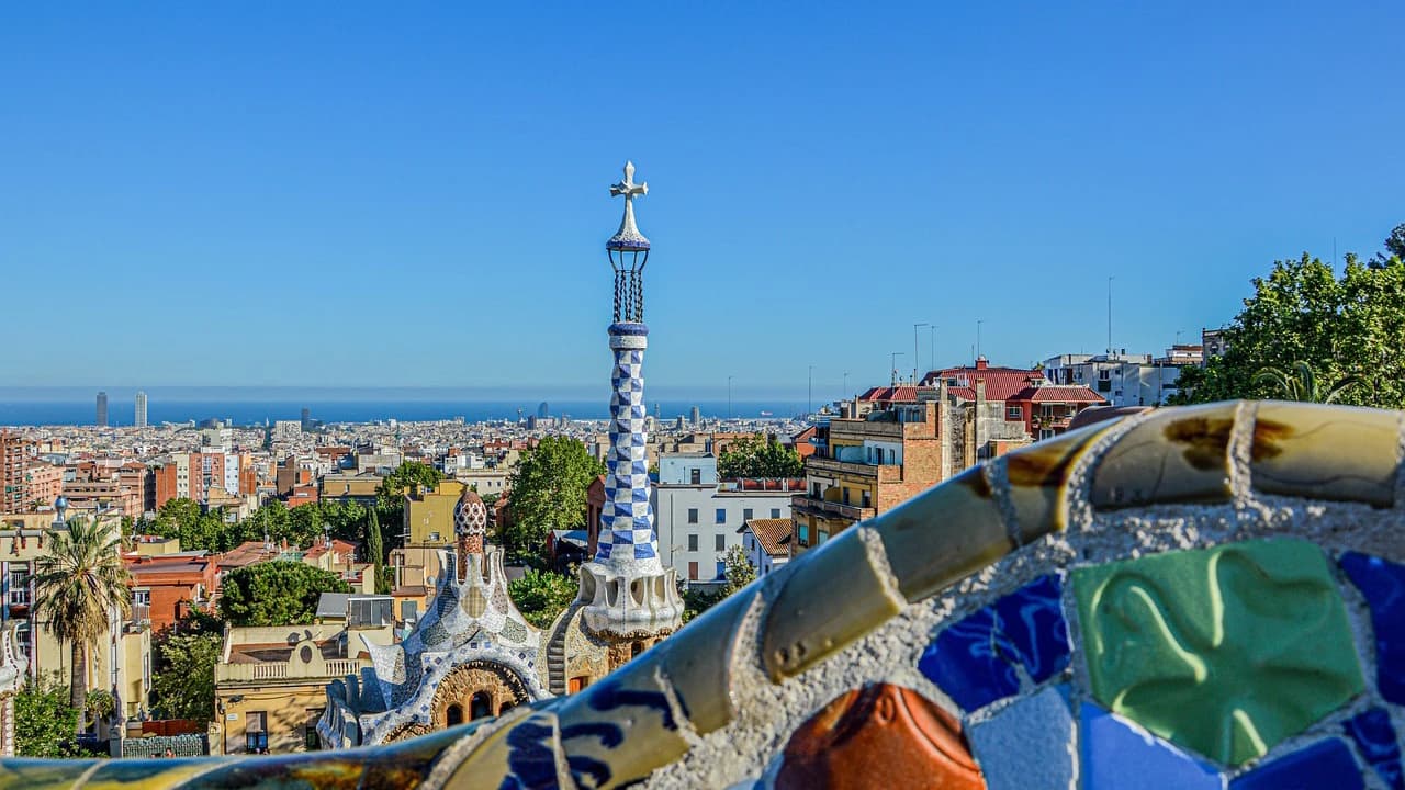Park Guell Skip-the-Line Guided Tour - image 6