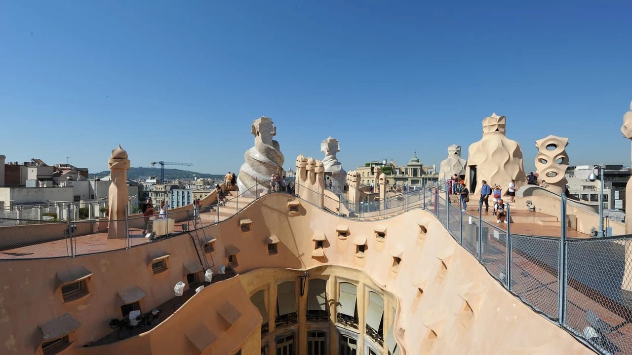 Barcelona Highlights: Sagrada Familia and Gaudi Houses Guided Tour - image 8