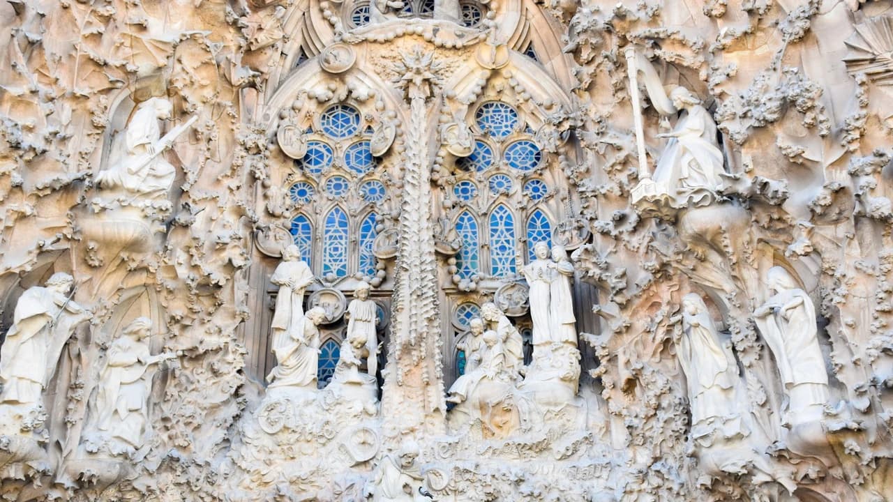 Sagrada Familia Skip-the-Line Guided Tour - Photo 5