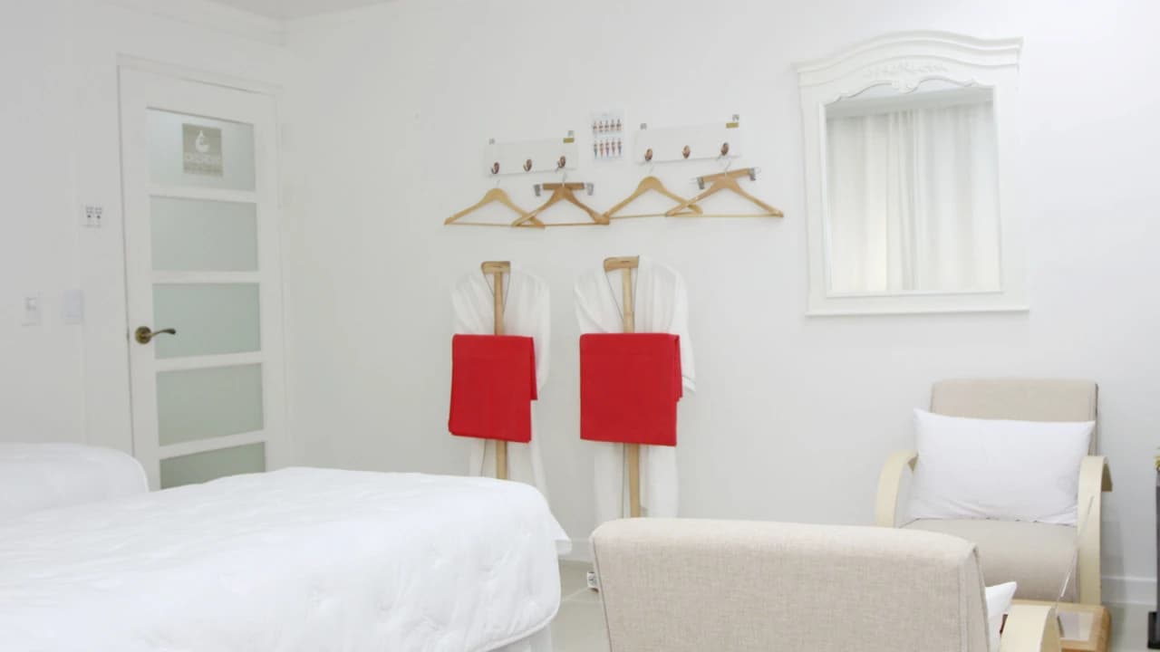 Cheongdam Marzia Clinic Healing Spa - Photo 3