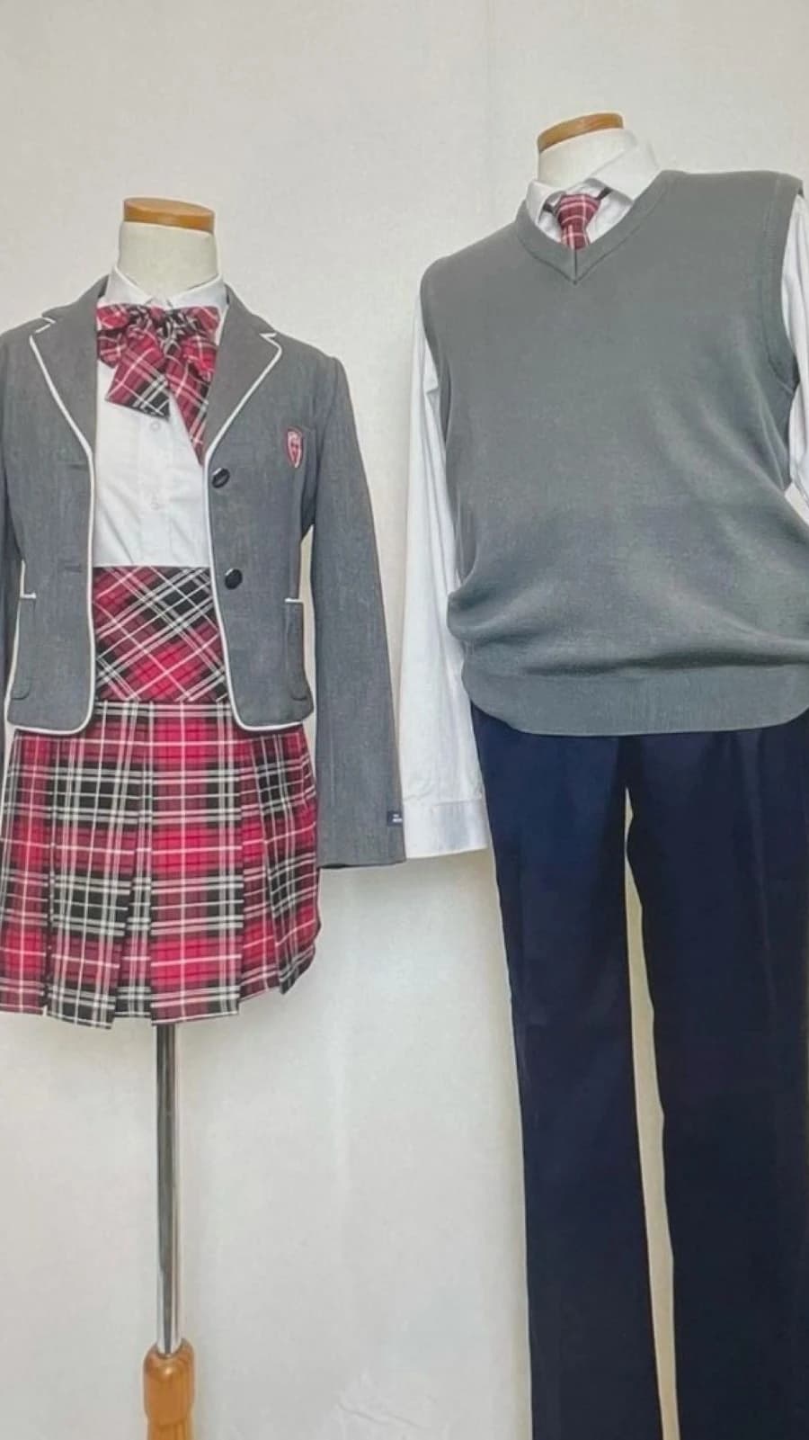 Korean School Uniform Rental near Lotte World - image 7