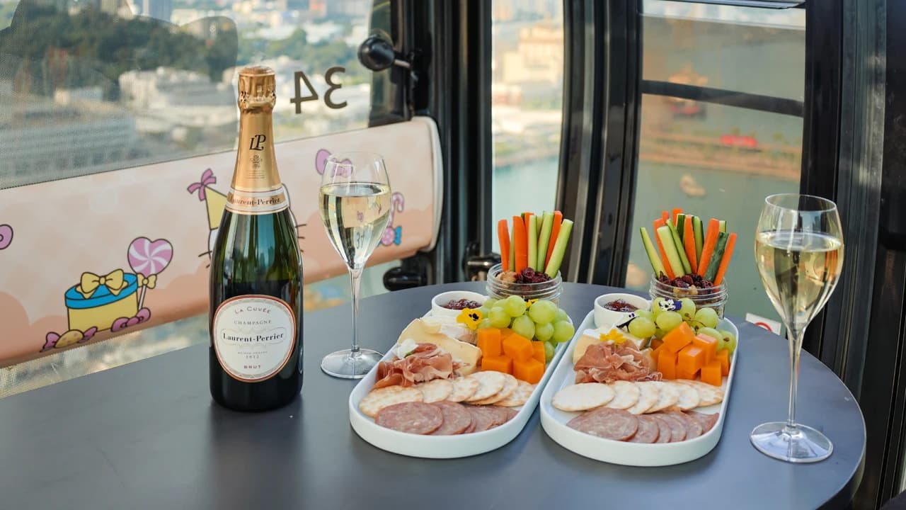 Singapore Cable Car Sky Dining Experience - Photo 3