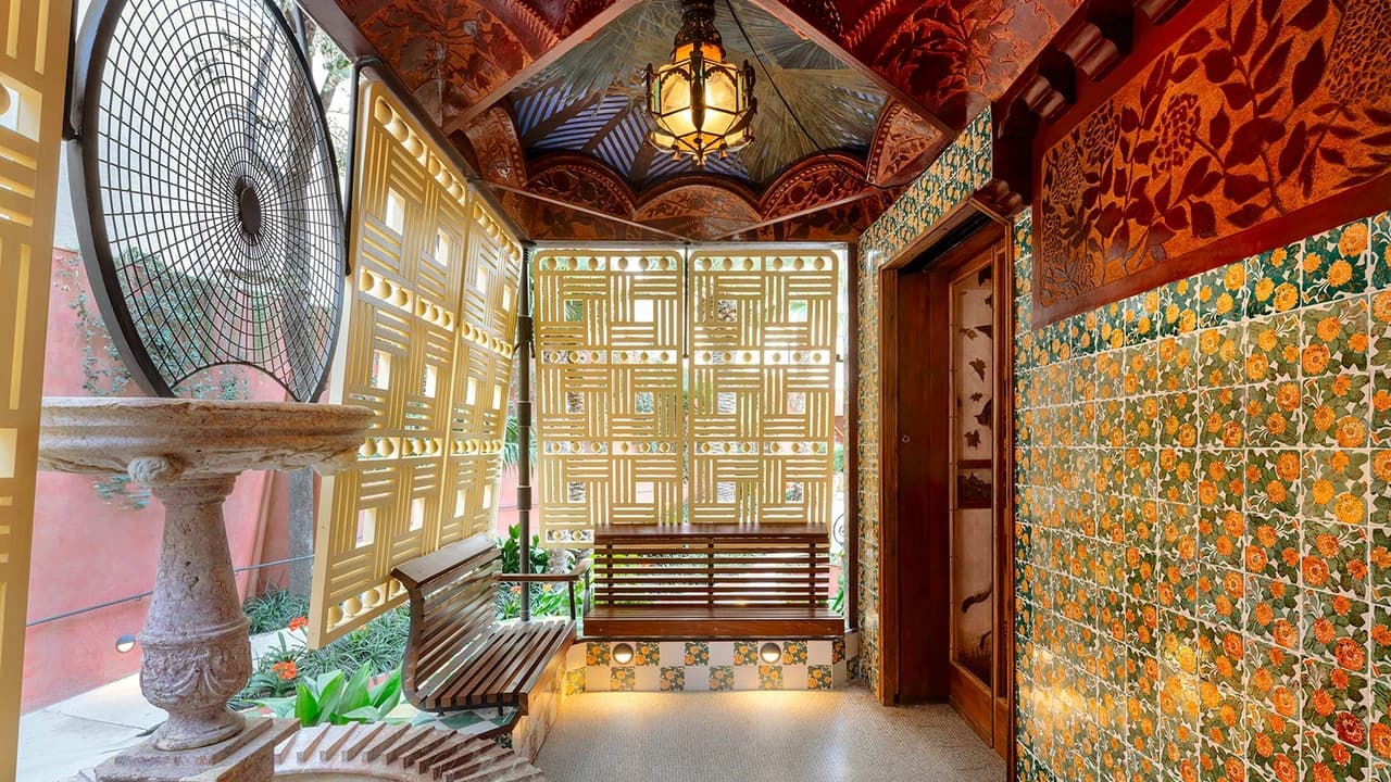 Gaudi Houses: Casa Vicens, Casa Batllo, Casa Mila Guided Tour - Photo 3