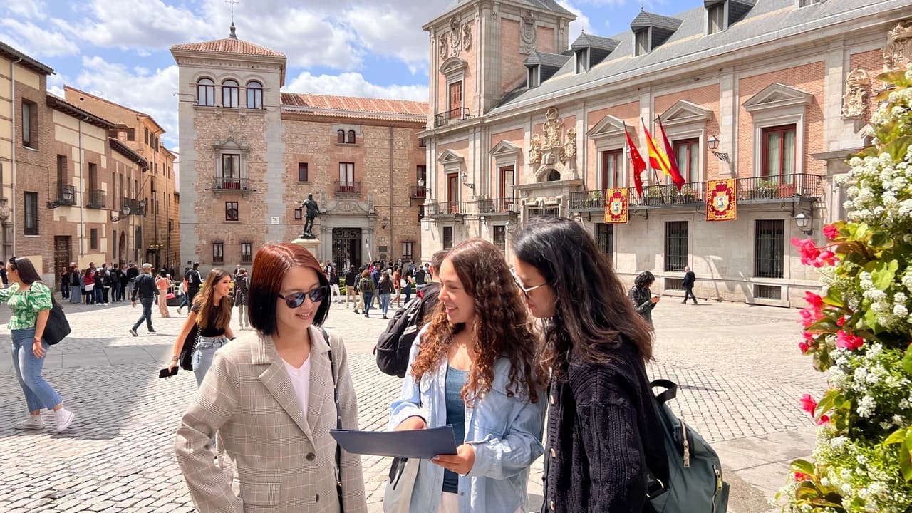 Habsburg Madrid Tour with Royal Palace Skip-the-Line Admission - Photo 3