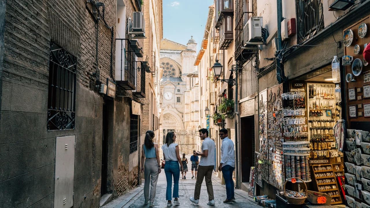 Toledo City Tour from Madrid with Wine Tasting Experience - Photo 3