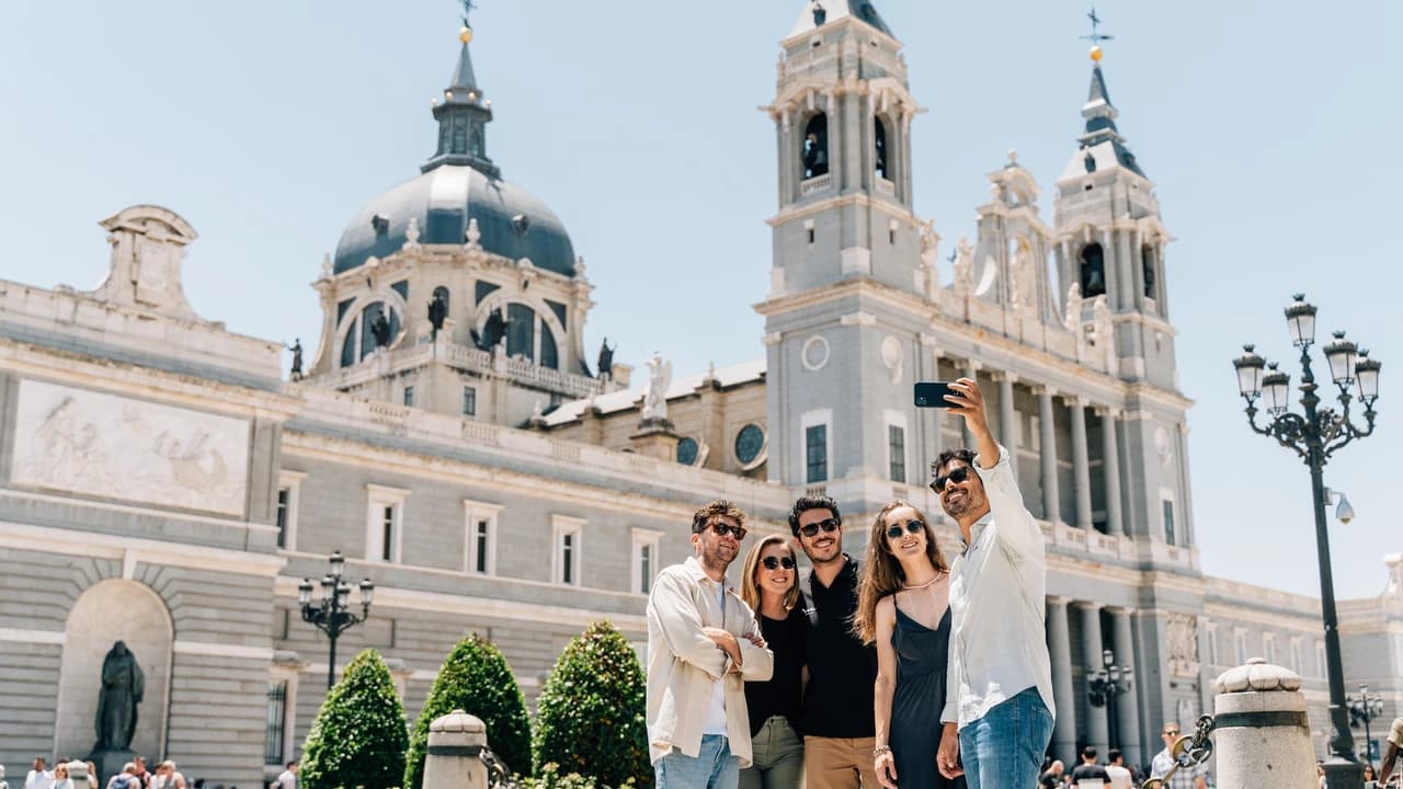 Madrid Walking Tour with High-Speed Train Transfer from Barcelona and Prado Museum Admission - Photo 3
