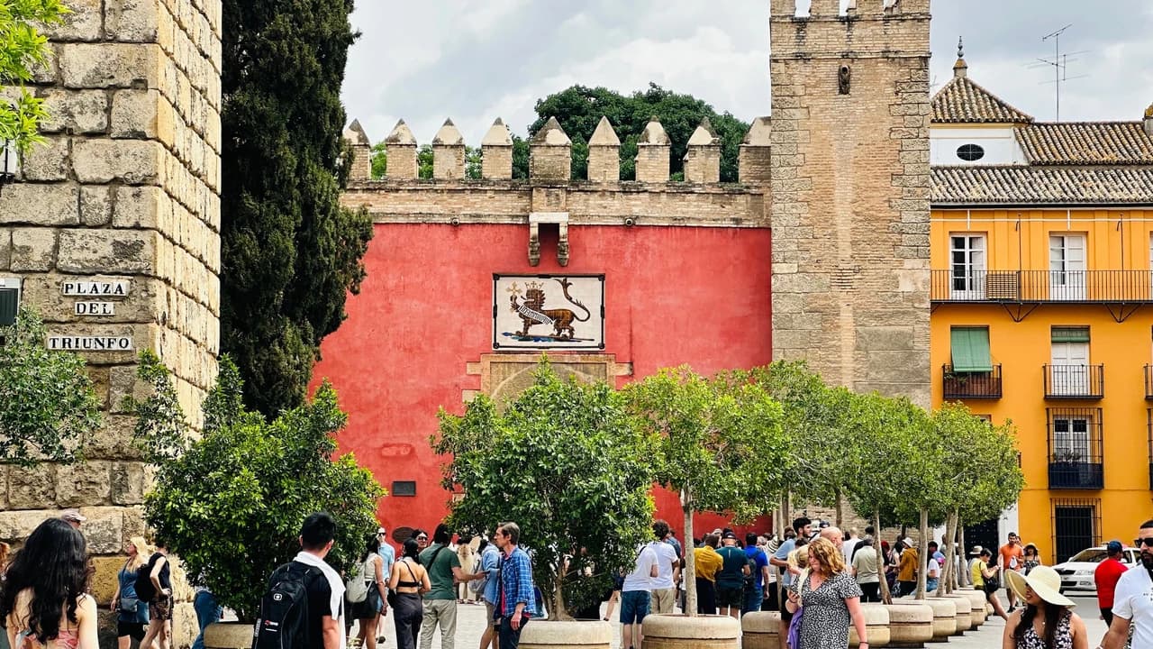 Seville Highlights Tour: Royal Alcazar of Seville, Triana Bridge, Flamenco Show - Photo 4