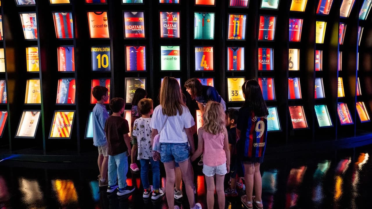FC Barcelona Museum Guided Tour - image 7