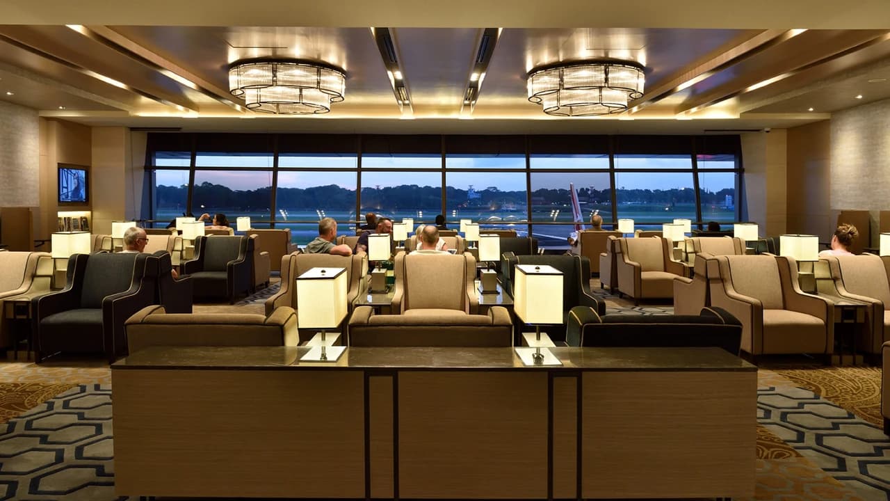 Plaza Premium Lounge - Singapore Changi Airport Terminal 1 - Photo 2