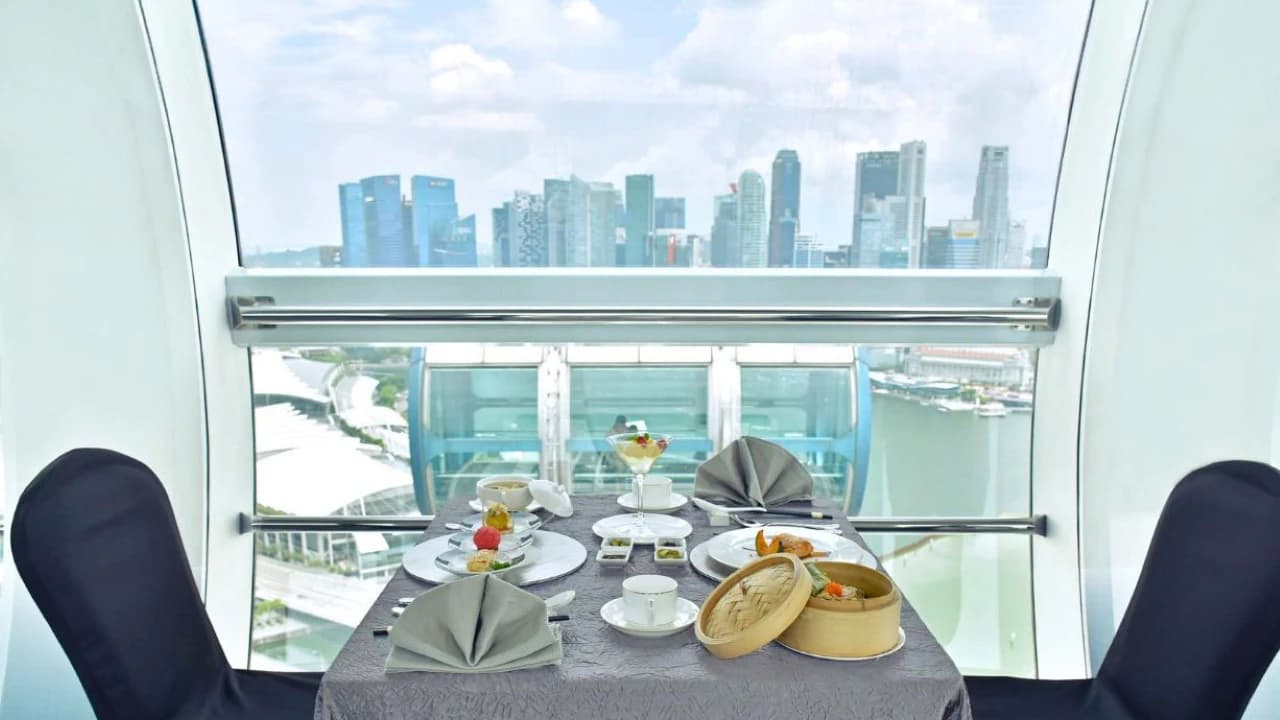 165 Sky Dining by Singapore Flyer - Photo 3