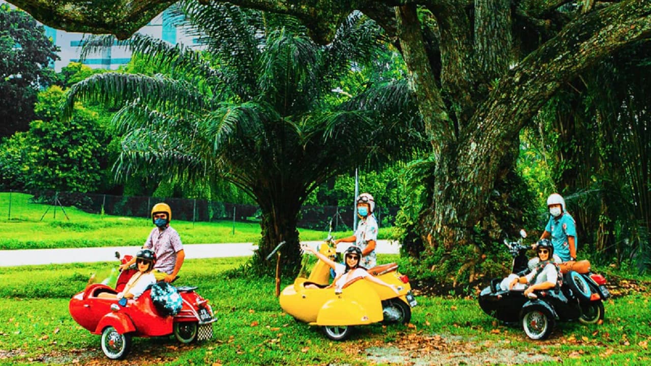 Singapore Sidecars Glamorous Film-Inspired Tour - Photo 1