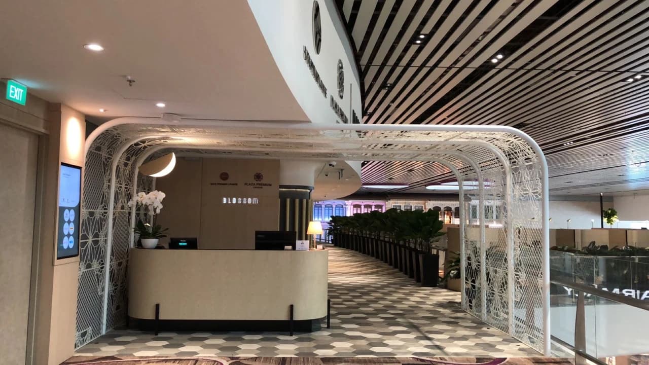 Blossom SATS & Plaza Premium Lounge - Singapore Changi Airport Terminal 4 - Photo 5
