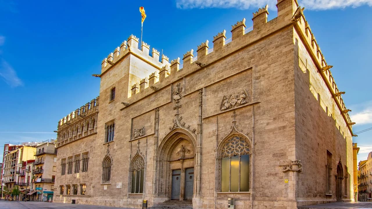 La Lonja de la Seda Tour with English-Speaking Guide & Fast Track Entry - Photo 1