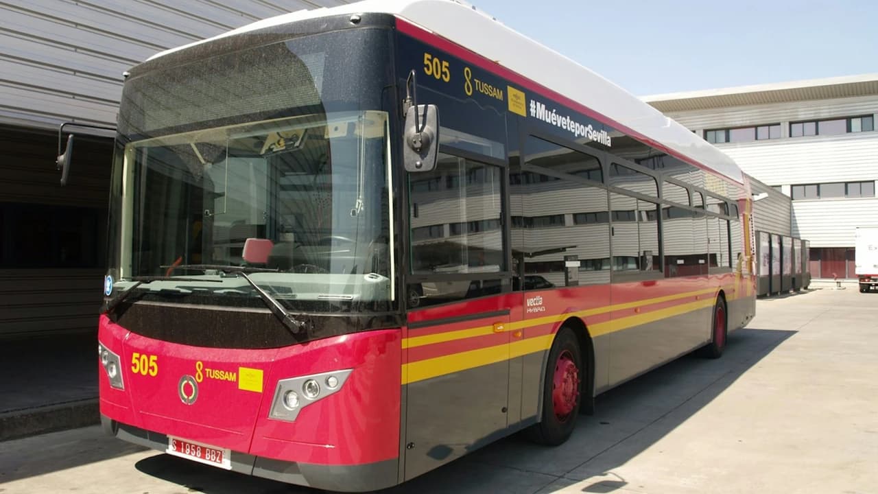 Seville: Airport Transfer Ticket to City Center - Photo 3