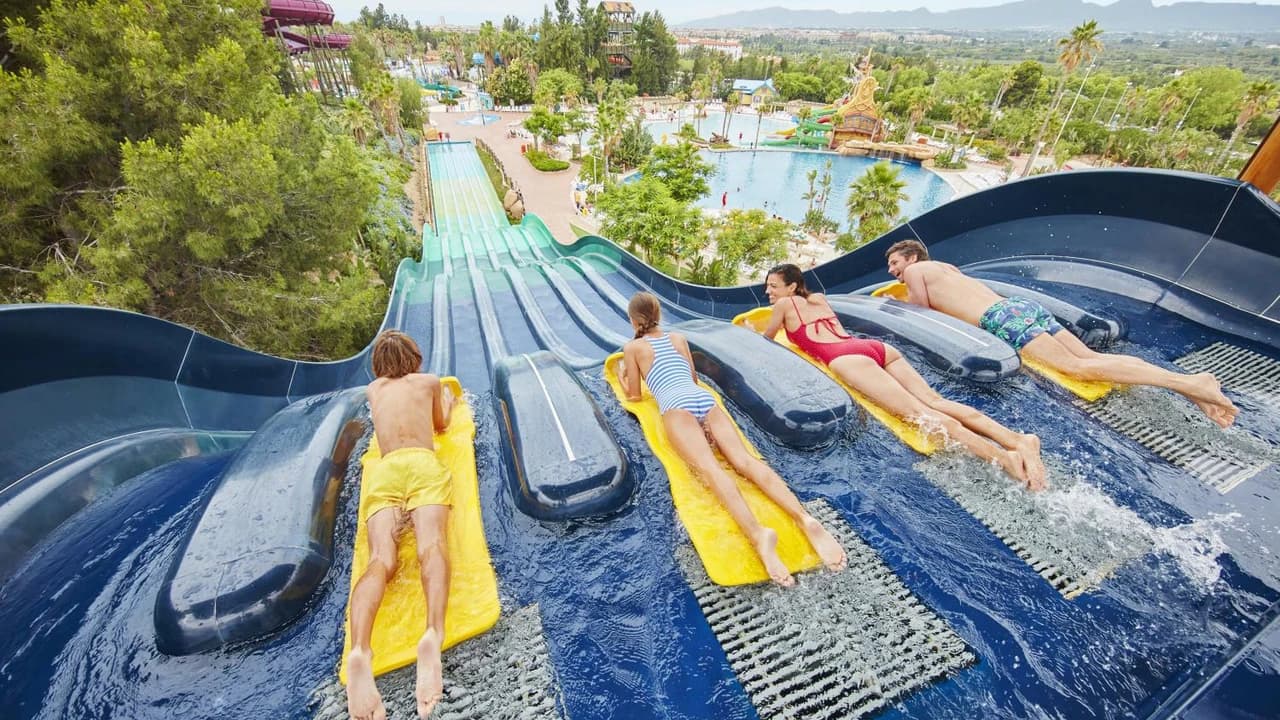 Caribe Aquatic Park Tour from Barcelona - Photo 1