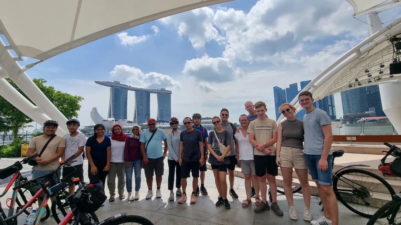 Singapore Historical Cycling Tour - Photo 5