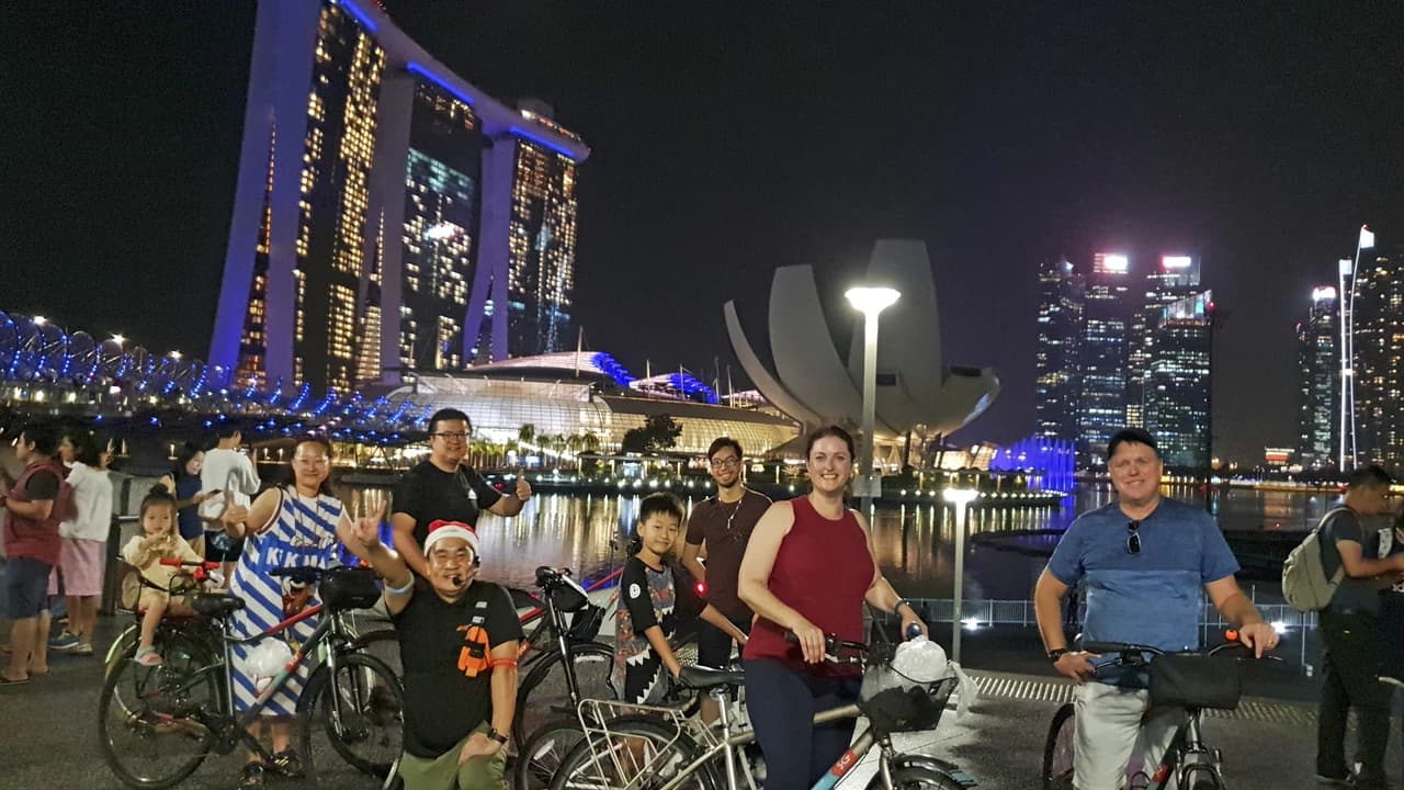 Marina Bay Night Cycling Tour - Photo 3