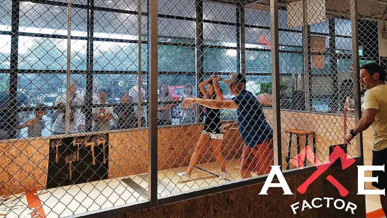 Axe Factor Sentosa: Axe Throwing Experience - image 6