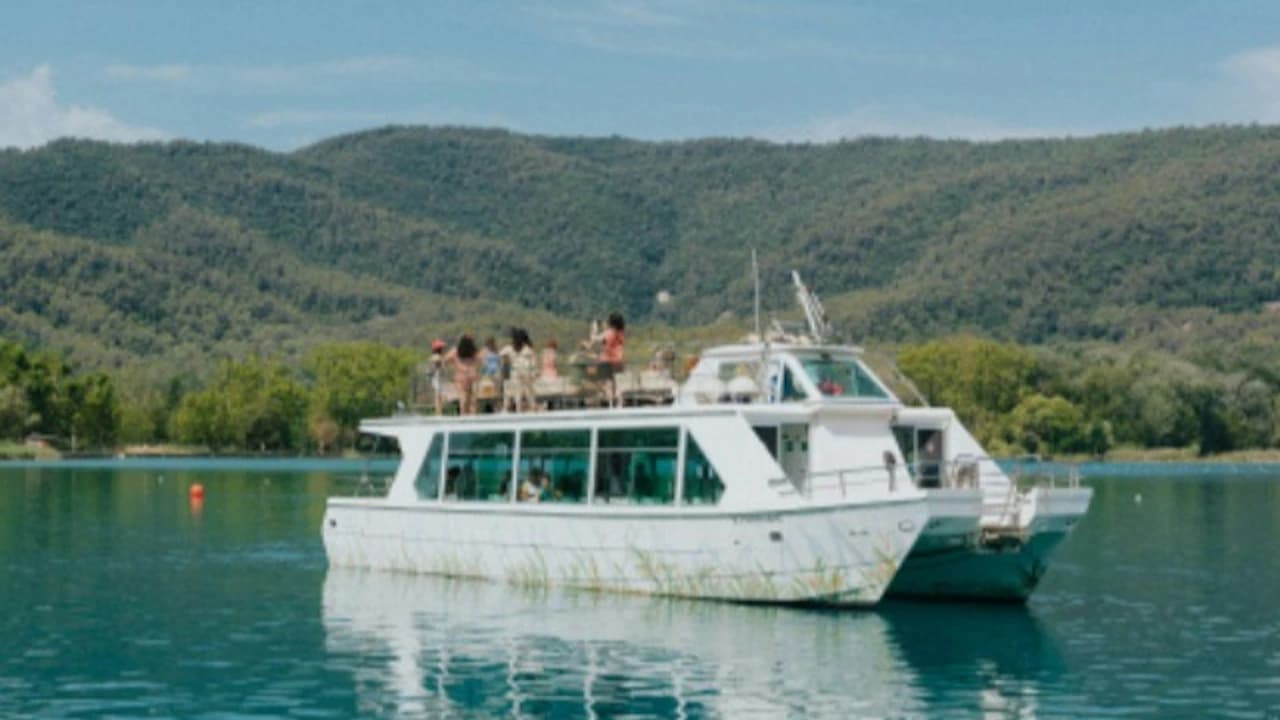 Girona: Lake of Banyoles Boat Tour - Photo 2