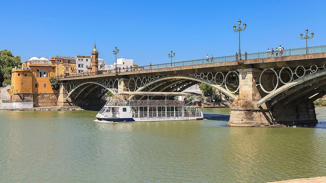 Seville: Sightseeing Cruise from Torre Del Oro - Photo 4
