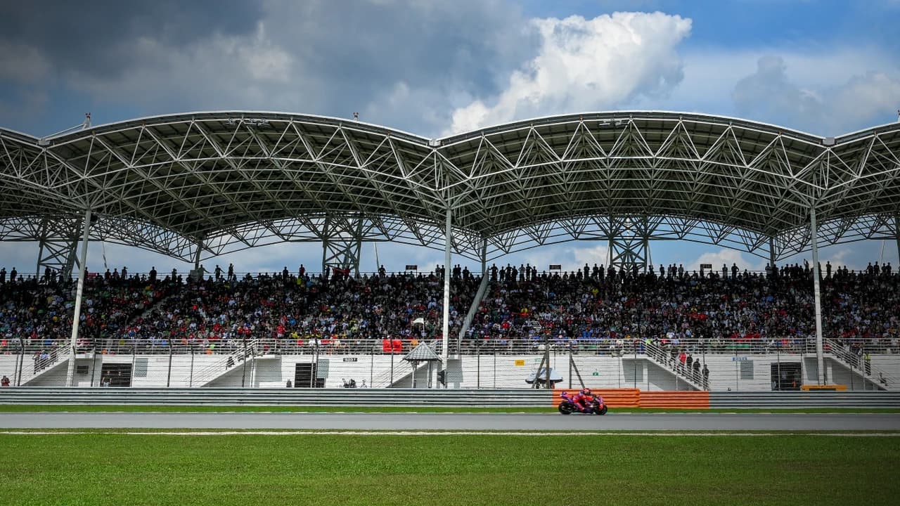 Formula 1 Gulf Air Bahrain Grand Prix in Malaysia 2026 - (02-04 October) - Photo 4