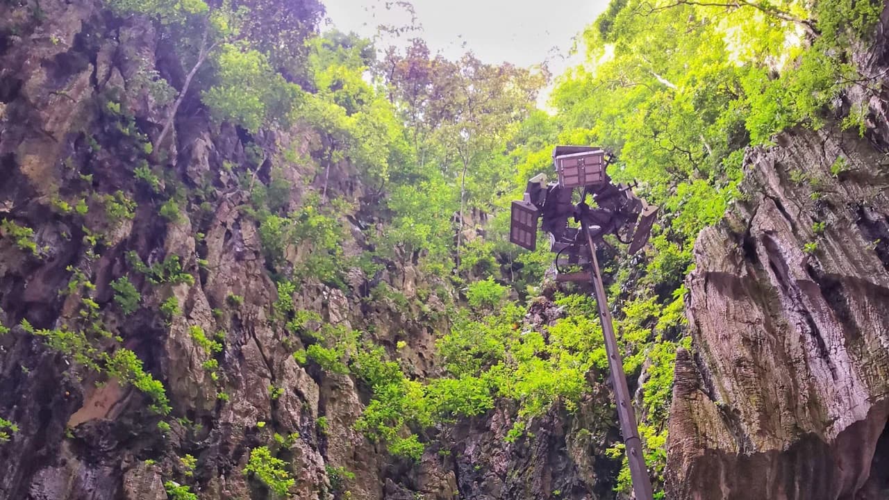 Batu Caves and Kuala Lumpur Countryside Tour - image 8