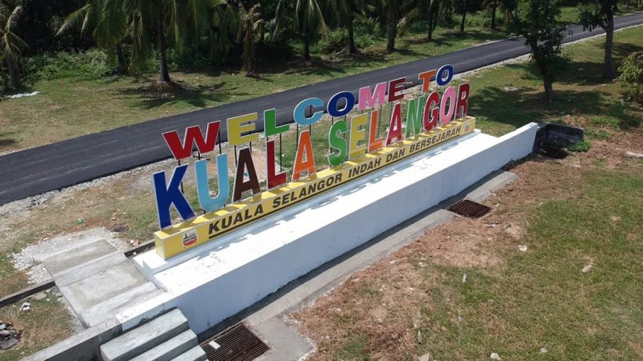 Sky Mirror and Sekinchan Paddy Field Tour from Kuala Lumpur - Photo 4