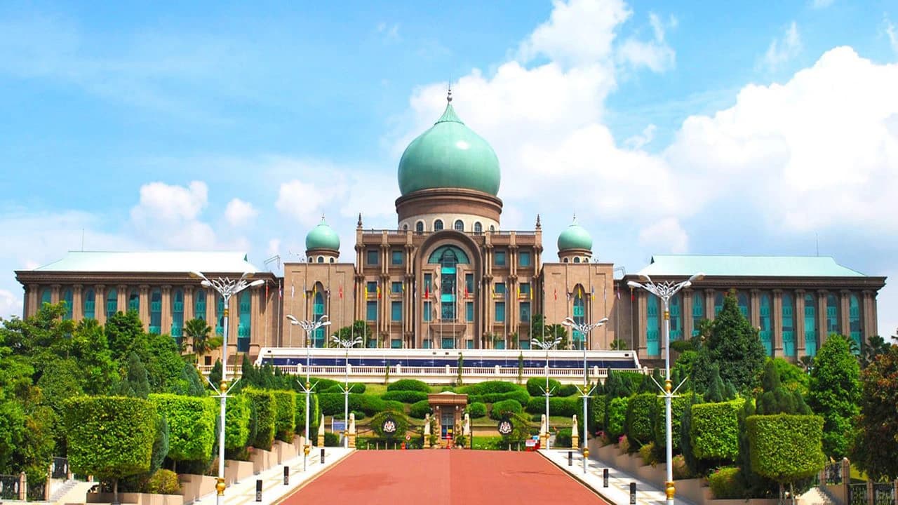 Putrajaya River Cruise and City Tour from Kuala Lumpur - Photo 1
