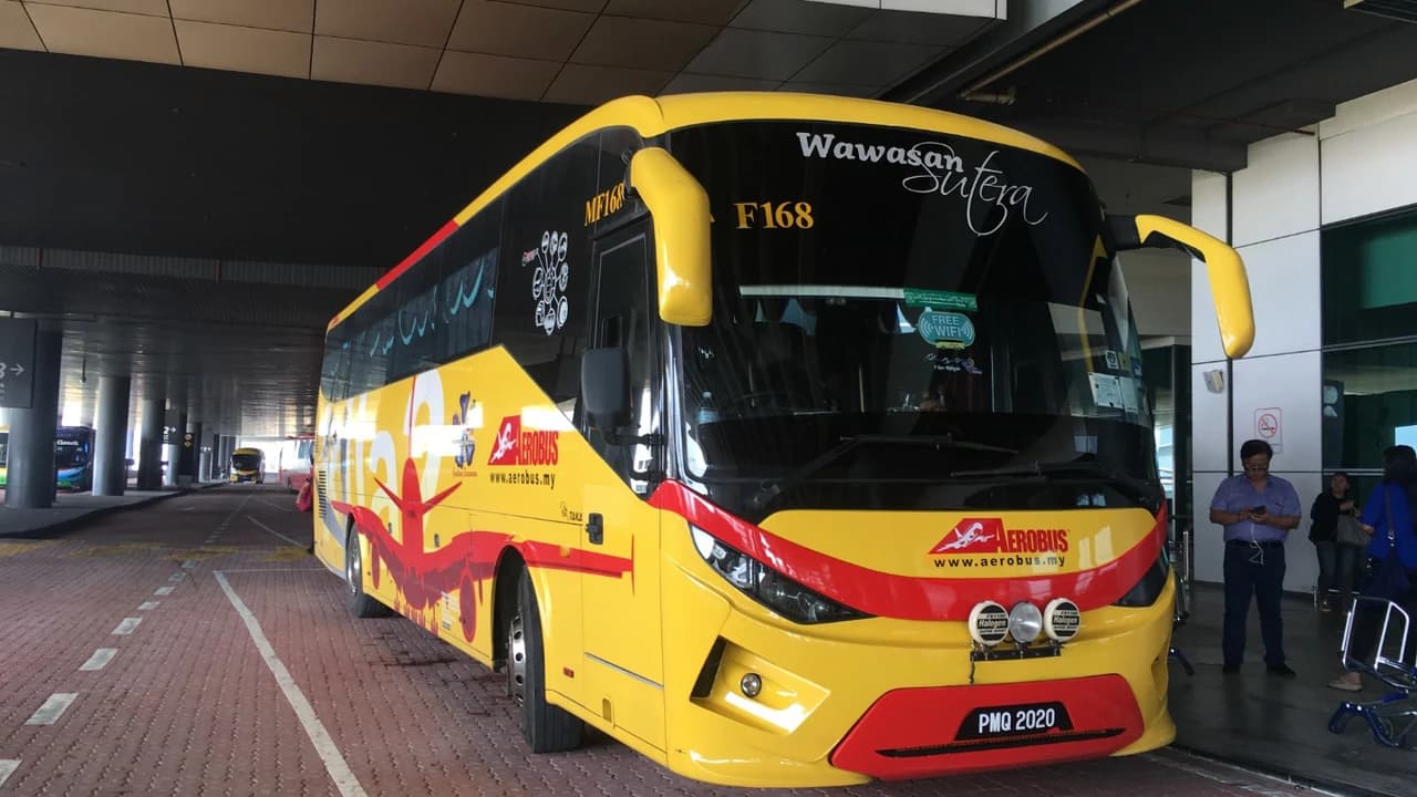 KL Sentral - Kuala Lumpur International Airport Bus by Aerobus - Photo 4