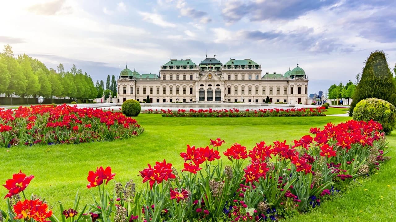 Upper Belvedere Palace Guided Tour with Skip-the-Ticket-Line Entry - image 8