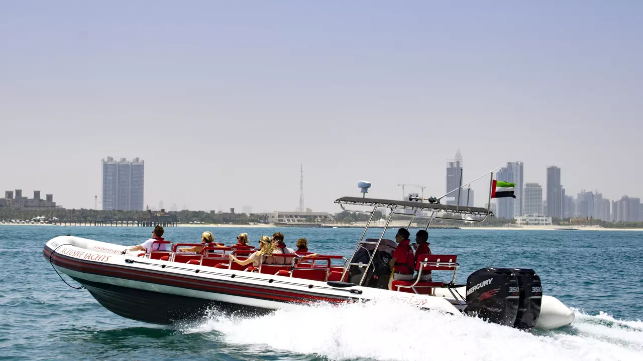 Speed Boat Tour Dubai - Photo 4