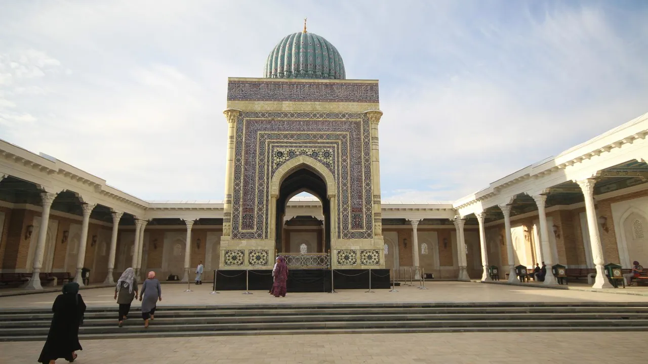 Samarkand Sacred Shrines: A Journey of Spiritual Heritage - Photo 13