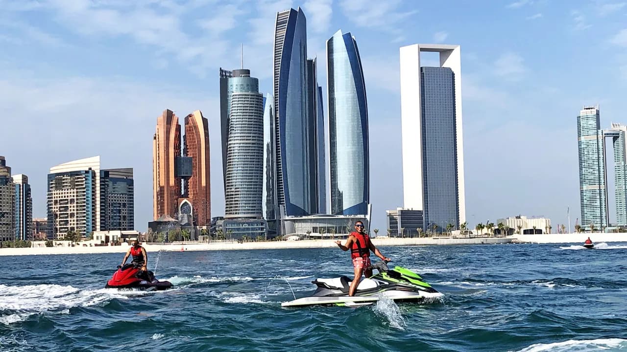 Jet Ski in Abu Dhabi - Photo 4