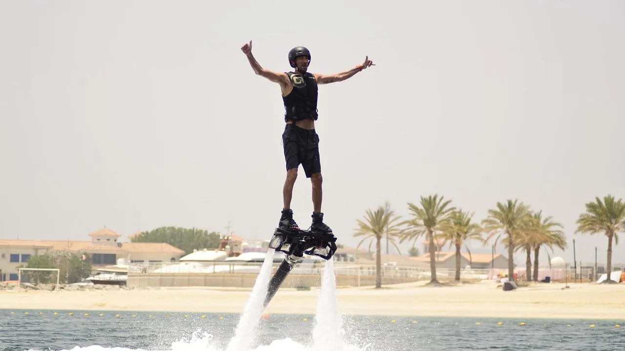 Fly Board Burj Al Arab - Photo 2