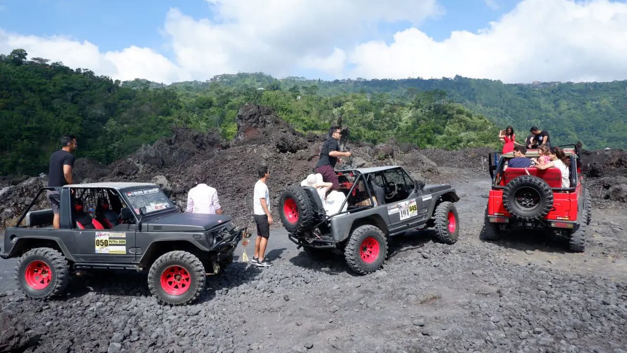 Mount Batur 4WD Jeep Tour