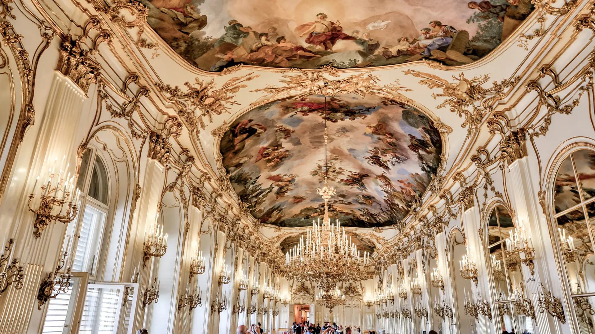 Schonbrunn Palace and Gardens - Photo 14