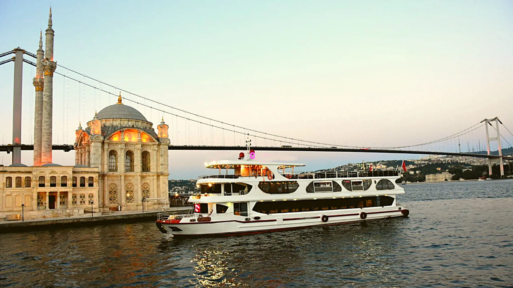 Bosphorus Dinner Cruise with Turkish Night Show - Photo 17