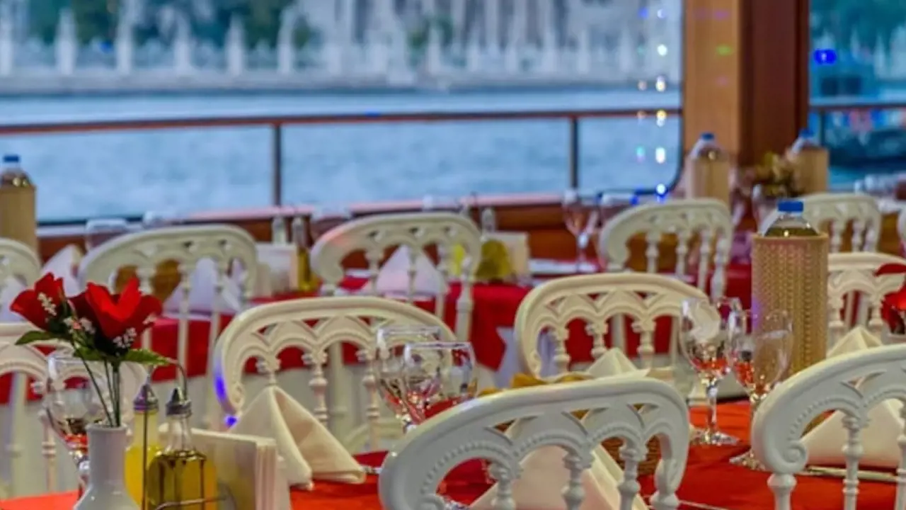Bosphorus Dinner Cruise with Turkish Night Show - Photo 25