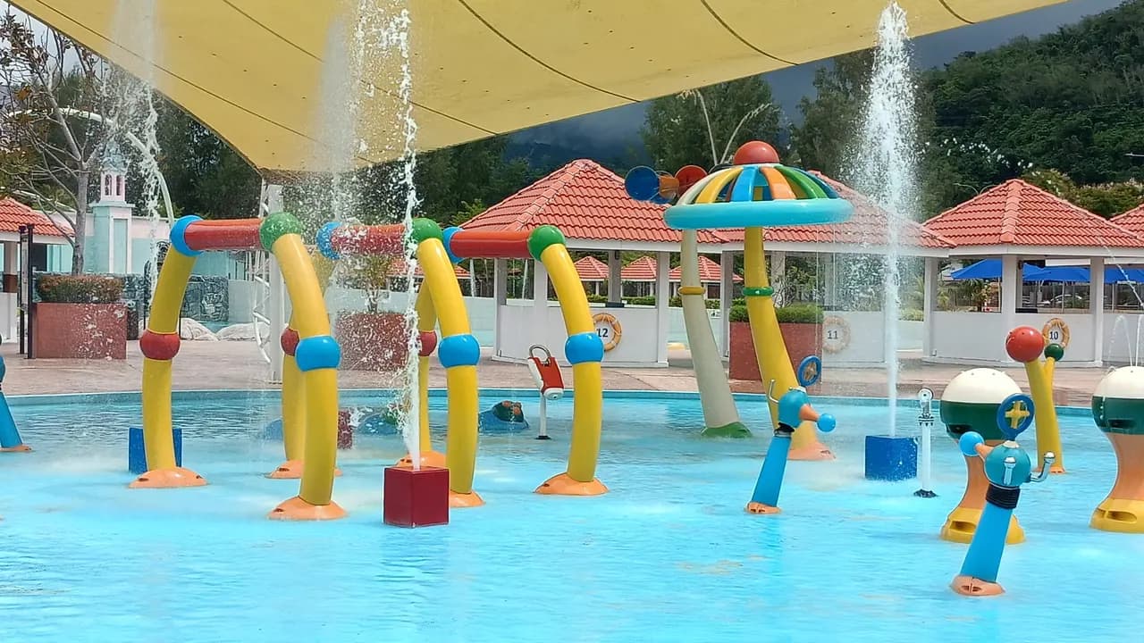 Splash Out Langkawi Waterpark - Photo 5