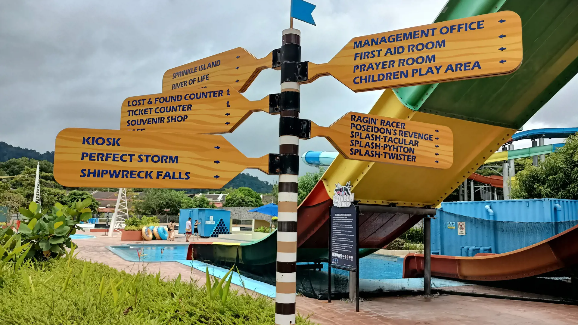 Splash Out Langkawi Waterpark - Photo 24