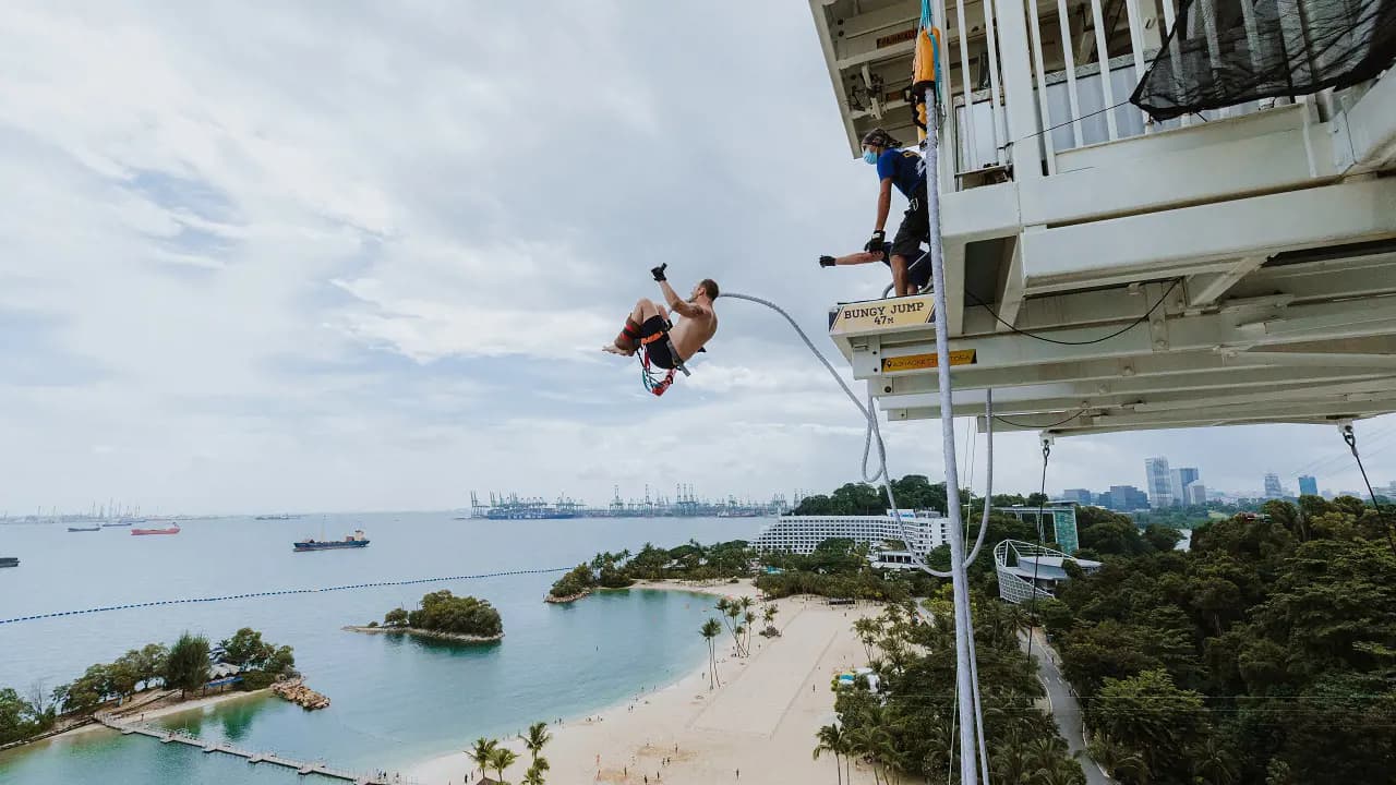 Skypark Sentosa by AJ Hackett Ticket: Bungy Jump and Giant Swing - Photo 29